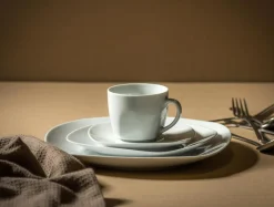 Hot Filiżanka ze spodkiem porcelanowa QUADRO biała 210 ml